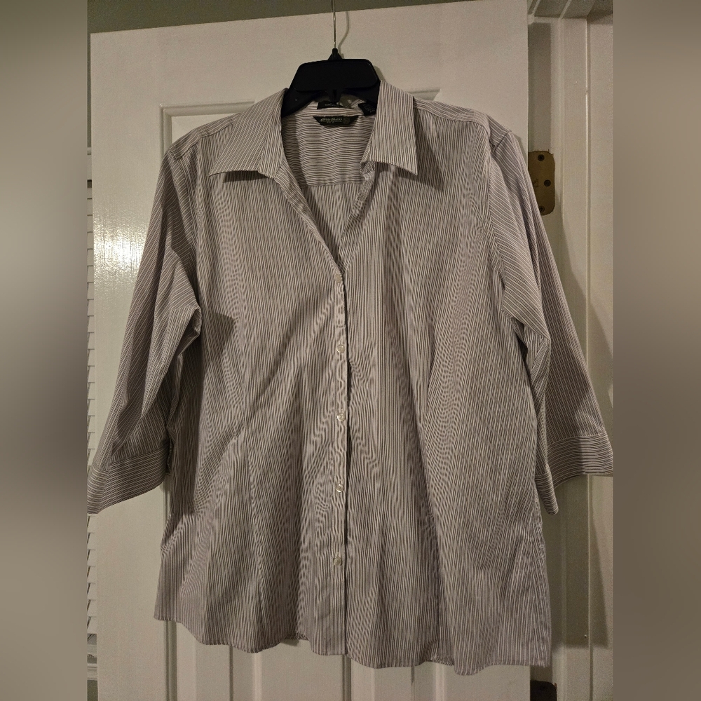Eddie Bauer XXL stretch wrinkle resistant purple stripe shirt